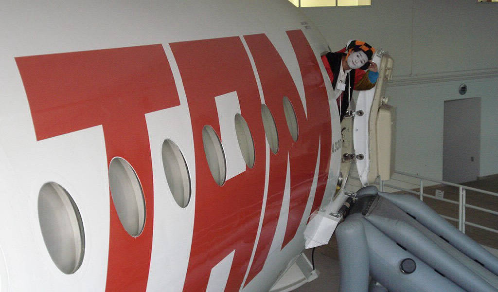 #Liderança #Treinamento #DesenvolvimentoProfissional #Mentorias #GestãoDePessoas #RHStrategico #AltaPerformance #Capacitação #EducaçãoCorporativa #Eventos #Palestras #Palestrante #CrescimentoProfissional #ComunicaçãoAssertiva #SoftSkills #MarcaPessoal #SpeakerLife #ConteúdoDeValor #InspiraçãoParaLiderar #GestãoEstratégica #RHInovador #CulturaOrganizacional #FormaçãoDeLíderes #NetworkingProfissional #DesenvolvimentoPessoal #EventoCorporativo #flaviobasset 